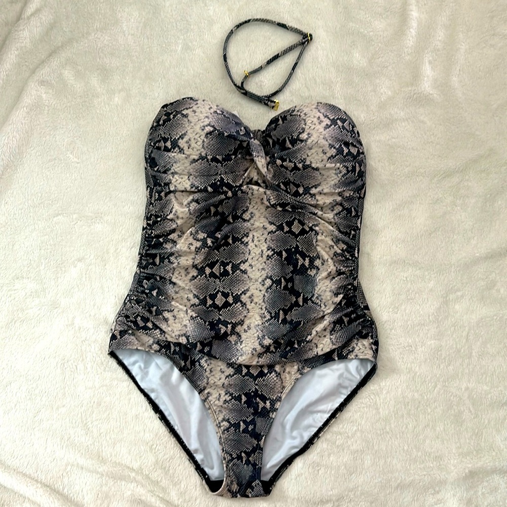 Women’s one-piece snakeskin ruched sides, tummy control swimsuit. NWT. Size M